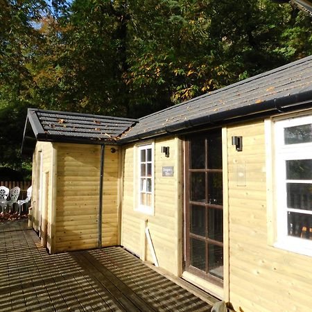 Bryn Dinas Camping Pods At The Foot Of Mt Snowdon Beddgelert Exterior photo