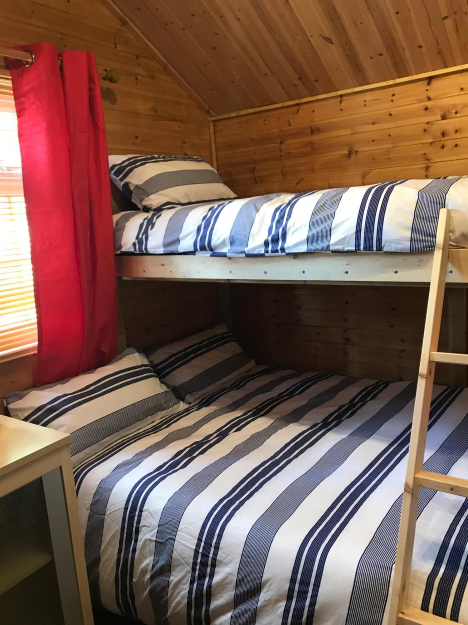 Bryn Dinas Camping Pods At The Foot Of Mt Snowdon Beddgelert Exterior photo